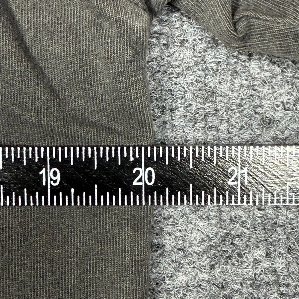 Only NY Premium Basics Pocket T-Shirt Mens Small Charcoal Grey Made in USA NWT